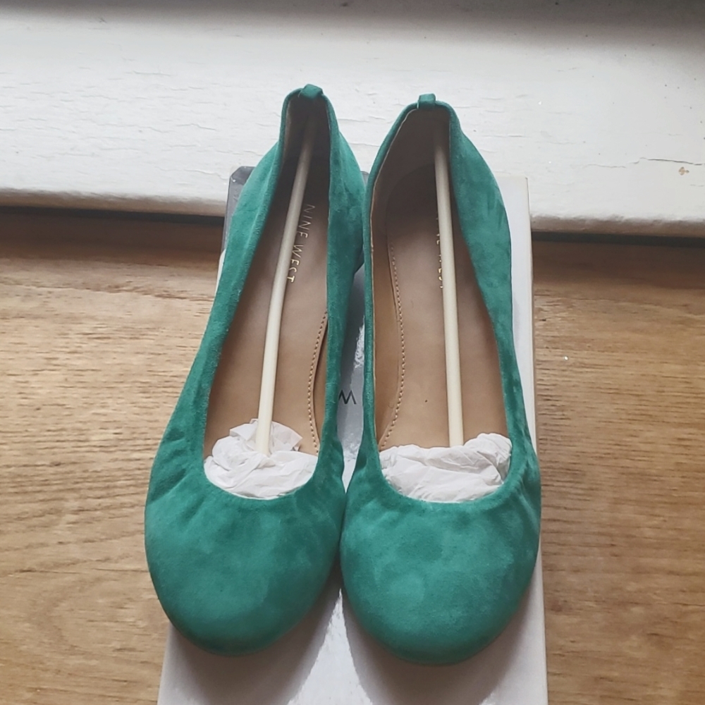 Ballet flats
